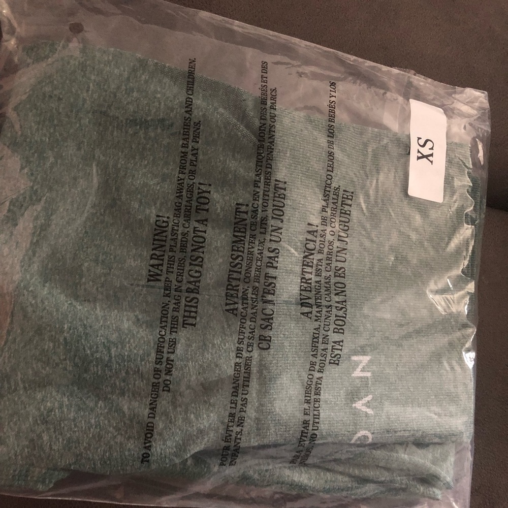 Brandnew NVGTN Forest leggings